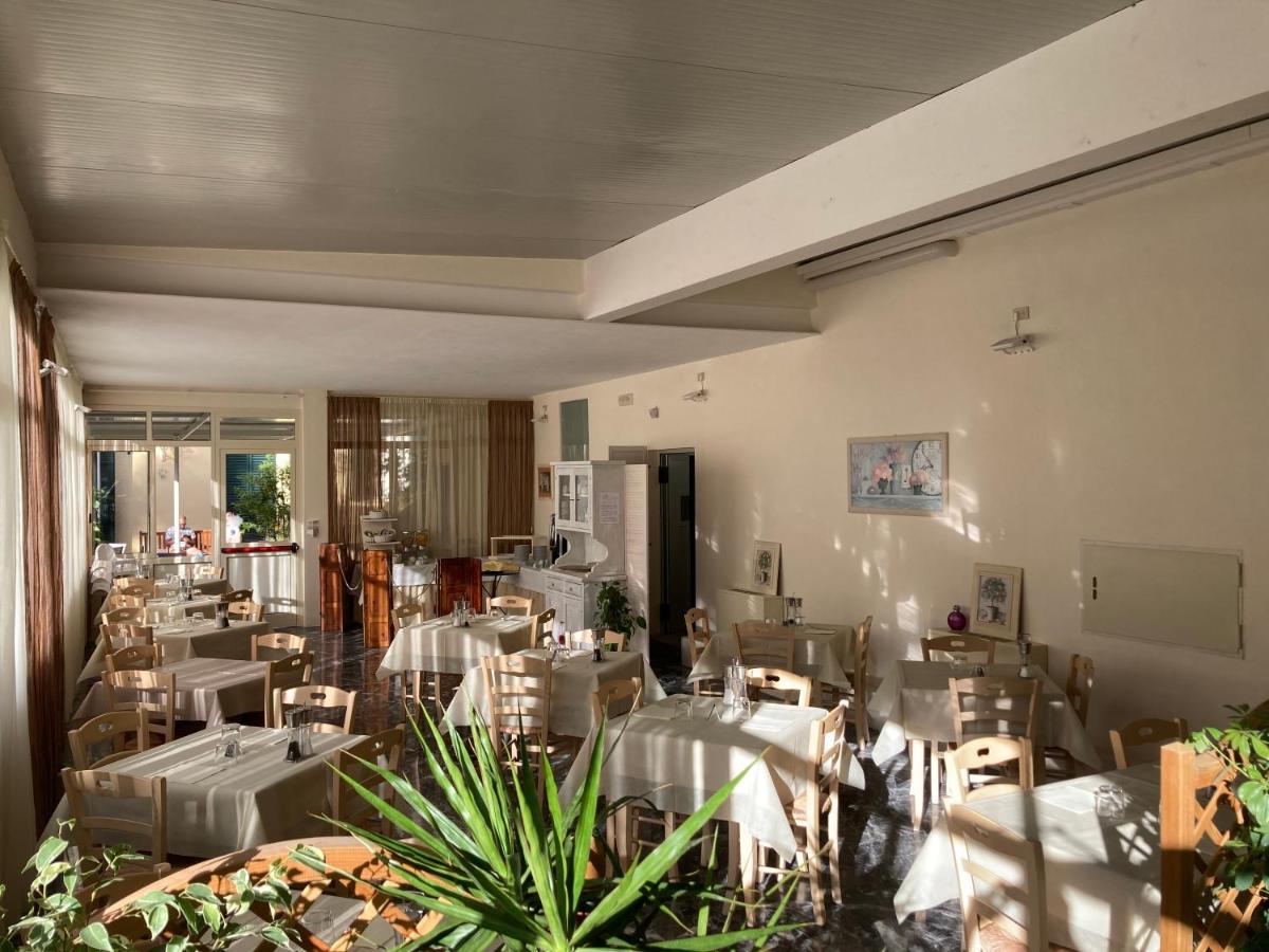 Hotel Verdesolemare Marina di Pietrasanta Exterior photo